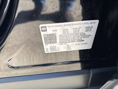 Used 2023 Chevrolet Equinox LT w/ Driver Convenience Package FWD image 22