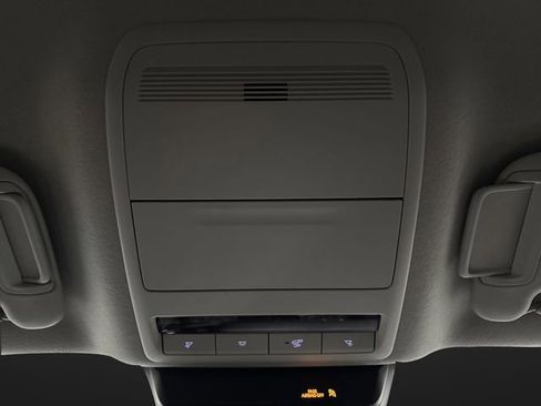 Used 2024 MAZDA MAZDA3 s image 22