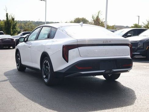 New 2025 Kia K4 EX image 7