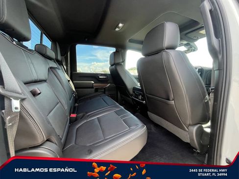 Used 2020 Chevrolet Silverado 2500 High Country w/ Technology Package AWD/4WD image 18