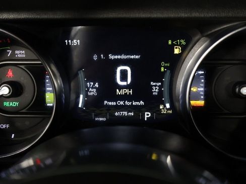 Used 2022 Jeep Wrangler Unlimited Sahara w/ Cold Weather Group AWD/4WD image 35