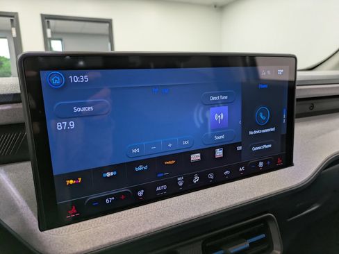 Used 2025 Ford Maverick XLT w/ Equipment Group 301A AWD/4WD image 12
