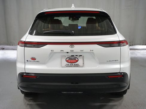 New 2025 Toyota Crown Signia image 7