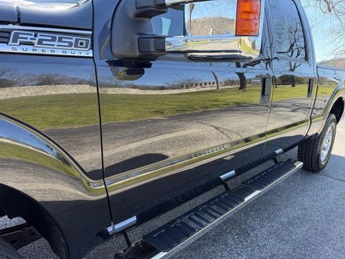 Used 2015 Ford F250 XLT w/ XLT Value Package image 14