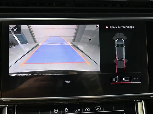 Used 2019 Audi Q8 Premium w/ Convenience Package AWD/4WD image 23