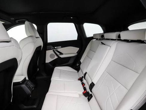 New 2026 BMW X1 xDrive28i w/ Technology Package AWD/4WD image 22