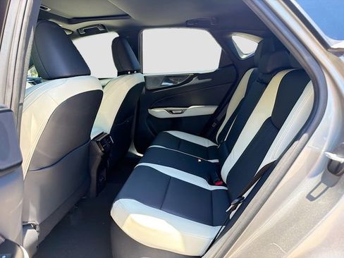 Used 2022 Lexus NX 350h AWD image 20