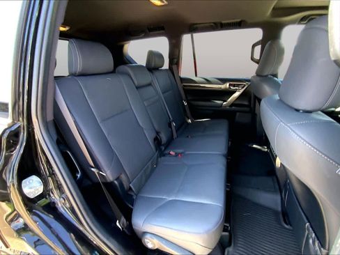 Used 2021 Lexus GX 460 Premium w/ Premium Package AWD/4WD image 19