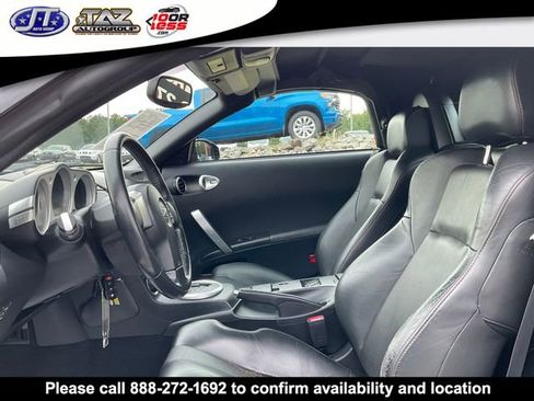 Used 2005 Nissan 350Z Touring image 10