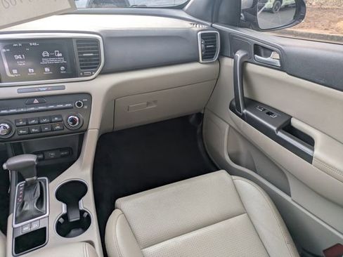 Used 2020 Kia Sportage S w/ S Sunroof Package image 17