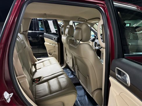 Used 2017 Jeep Grand Cherokee Limited w/ Trailer Tow Group IV image 12