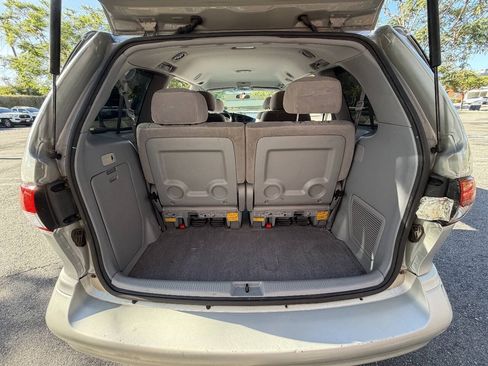 Used 2002 Toyota Sienna XLE FWD image 15