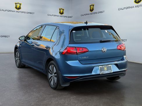 Used 2016 Volkswagen e-Golf SE image 3