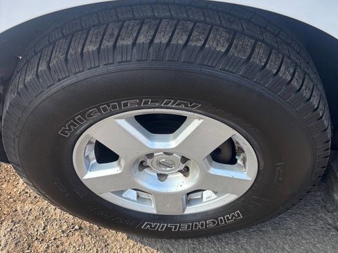 Used 2007 Nissan Frontier SE w/ SE Value Truck Pkg image 7