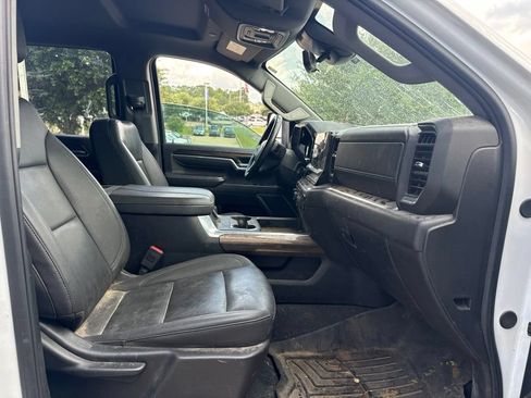 Used 2025 Chevrolet Silverado 2500 LT w/ Trail Boss Package AWD/4WD image 12