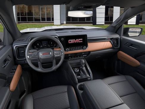 New 2026 GMC Canyon AT4 w/ AT4 Premium Package AWD/4WD image 39