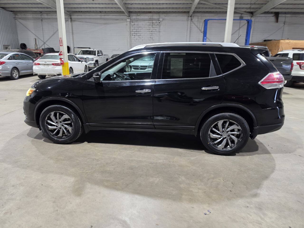 Used 2015 Nissan Rogue SL w/ SL Premium Package AWD/4WD image 5