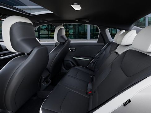 New 2026 Kia K4 GT-Line FWD image 18