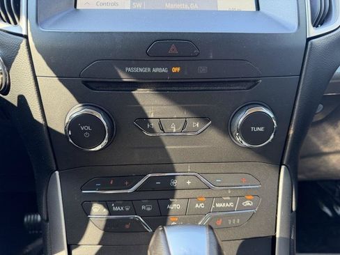 Used 2018 Ford Edge SEL w/ Equipment Group 201A FWD image 43