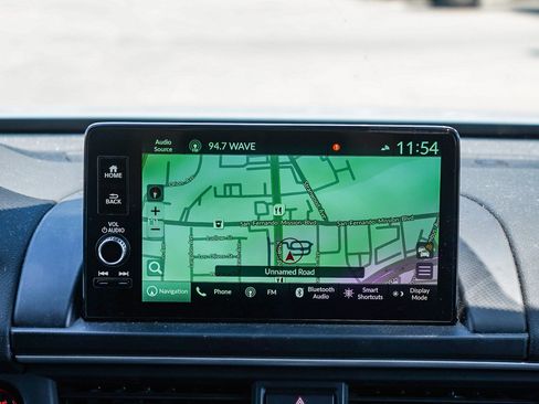 Used 2024 Honda Pilot Touring image 16