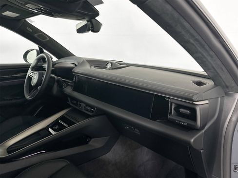 Certified 2025 Porsche Macan Turbo Electric image 30