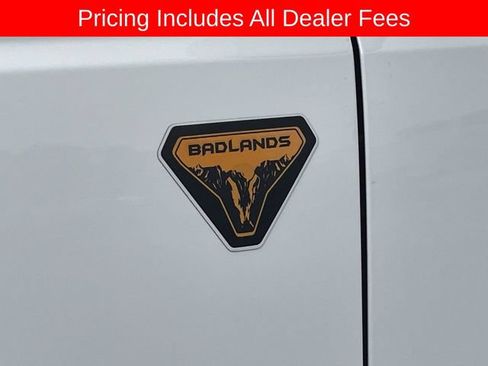 Used 2026 Ford Bronco Badlands AWD/4WD image 11