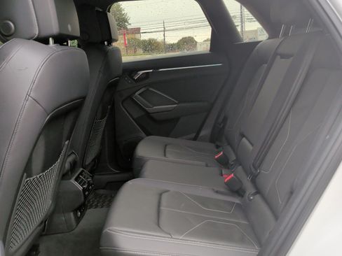 Certified 2024 Audi Q3 2.0T Premium Plus w/ Premium Plus Package image 18