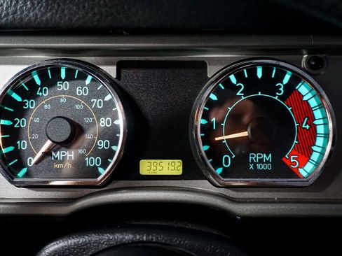 Used 2006 HUMMER H1 4-Door Wagon AWD/4WD image 23