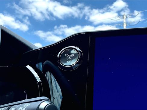 Used 2023 Lexus NX 350h AWD image 34