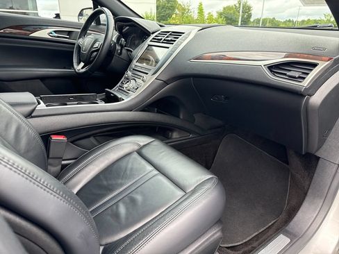 Used 2017 Lincoln MKZ Select FWD image 33