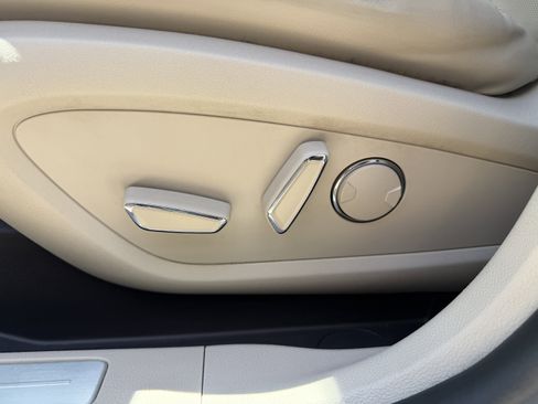 Used 2017 Lincoln MKC Reserve w/ Lincoln MKC Climate Package AWD/4WD image 34