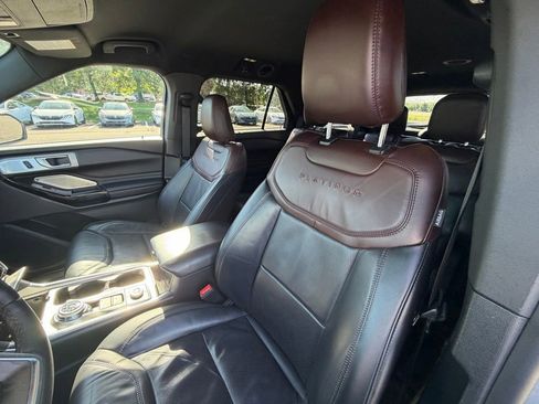 Used 2021 Ford Explorer Platinum w/ Premium Technology Package AWD/4WD image 7