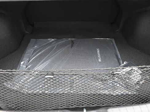 Certified 2025 Hyundai Elantra Sport image 10