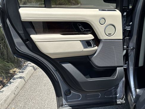 Used 2019 Land Rover Range Rover Supercharged AWD/4WD image 13
