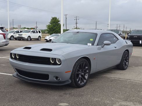 Used 2022 Dodge Challenger R/T Scat Pack image 7
