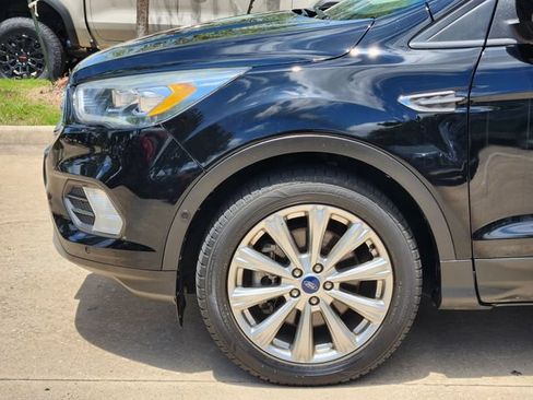 Used 2018 Ford Escape Titanium FWD image 8