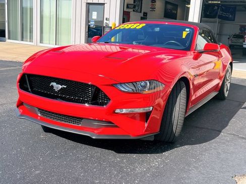Used 2019 Ford Mustang GT Premium RWD image 4