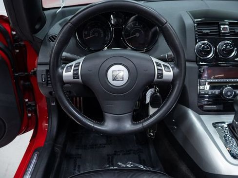Used 2007 Saturn Sky w/ Premium Trim Pkg RWD image 3