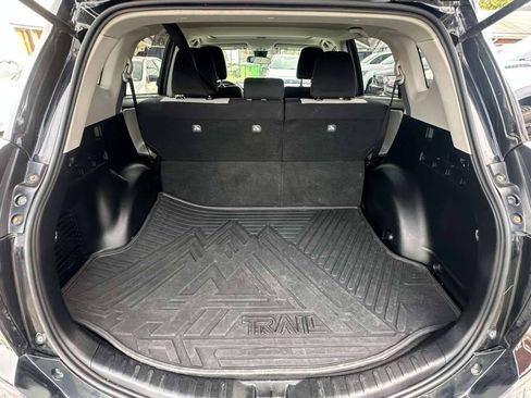 Used 2018 Toyota RAV4 XLE w/ Plus Extra Value Package AWD/4WD image 23