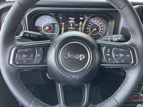 New 2026 Jeep Gladiator Rubicon AWD/4WD image 34
