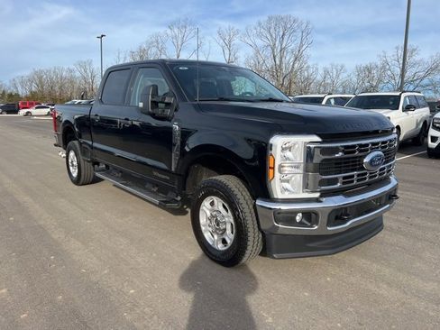 Used 2025 Ford F250 XLT w/ FX4 Off-Road Package image 4