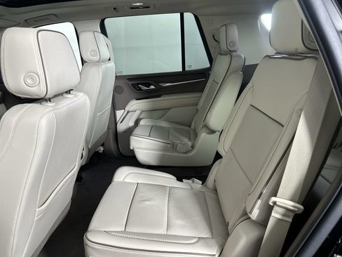 Used 2021 GMC Yukon Denali w/ Denali Premium Package AWD/4WD image 28