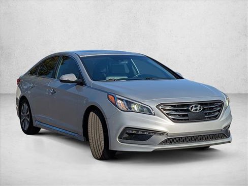 Used 2017 Hyundai Sonata Limited w/ Ultimate Package 04 image 3