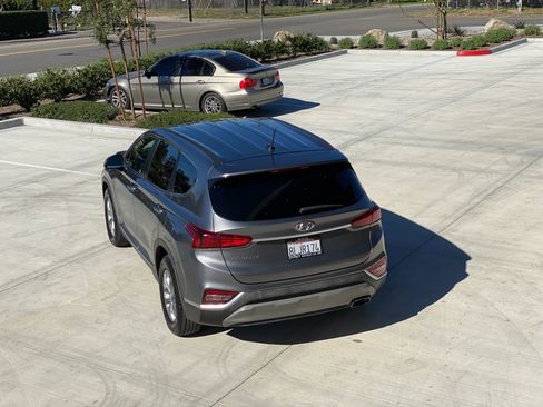 Used 2019 Hyundai Santa Fe SE image 7