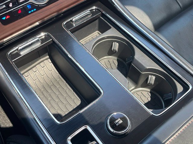 Used 2020 Lincoln Aviator Reserve w/ Equipment Group 202A AWD/4WD image 21