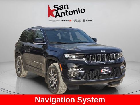 New 2025 Jeep Grand Cherokee Limited RWD image 2