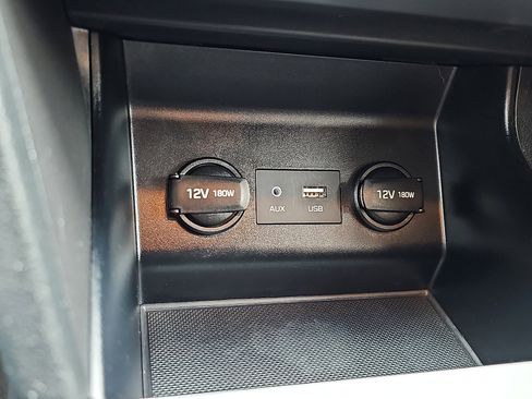 Used 2020 Hyundai Elantra SE w/ Cargo Package (C1) image 24