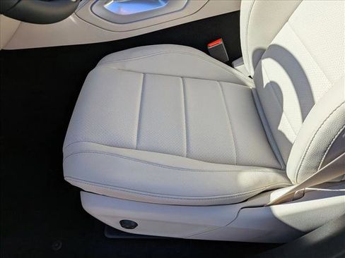 New 2026 Mercedes-Benz GLE 350 4MATIC image 4