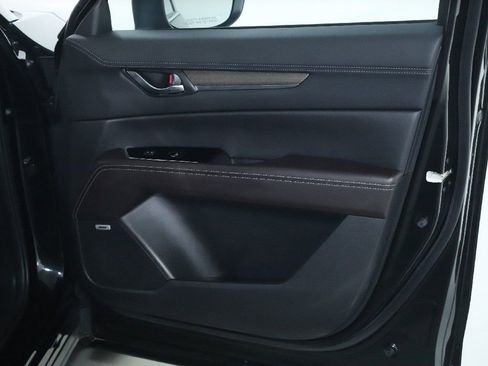 Certified 2025 MAZDA CX-5 Signature image 34