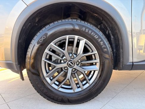 Used 2023 Nissan Rogue S AWD/4WD image 12